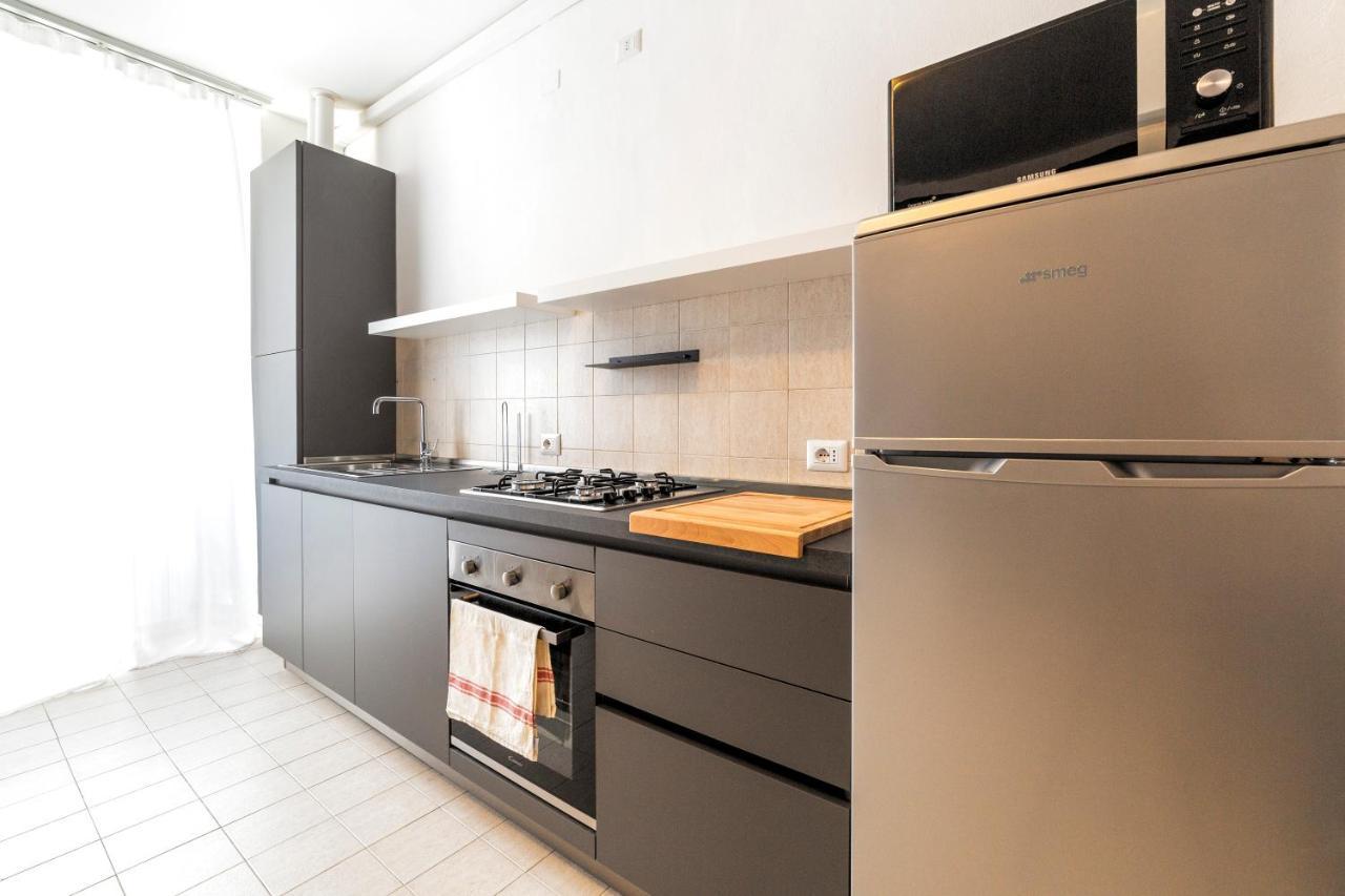 Roomy Apartment Close To Subway M5! 2