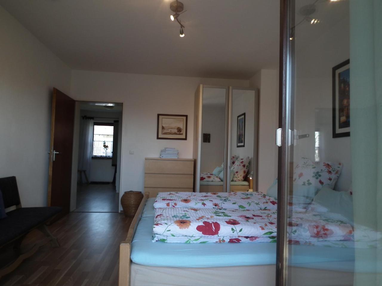 Sunny Apartment in Pahl