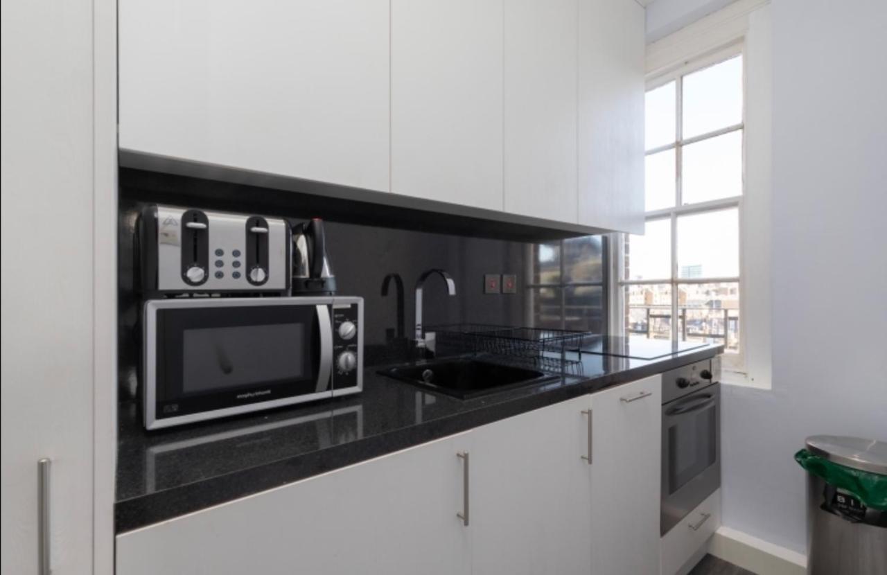 Hyde Park Studio Flats 1