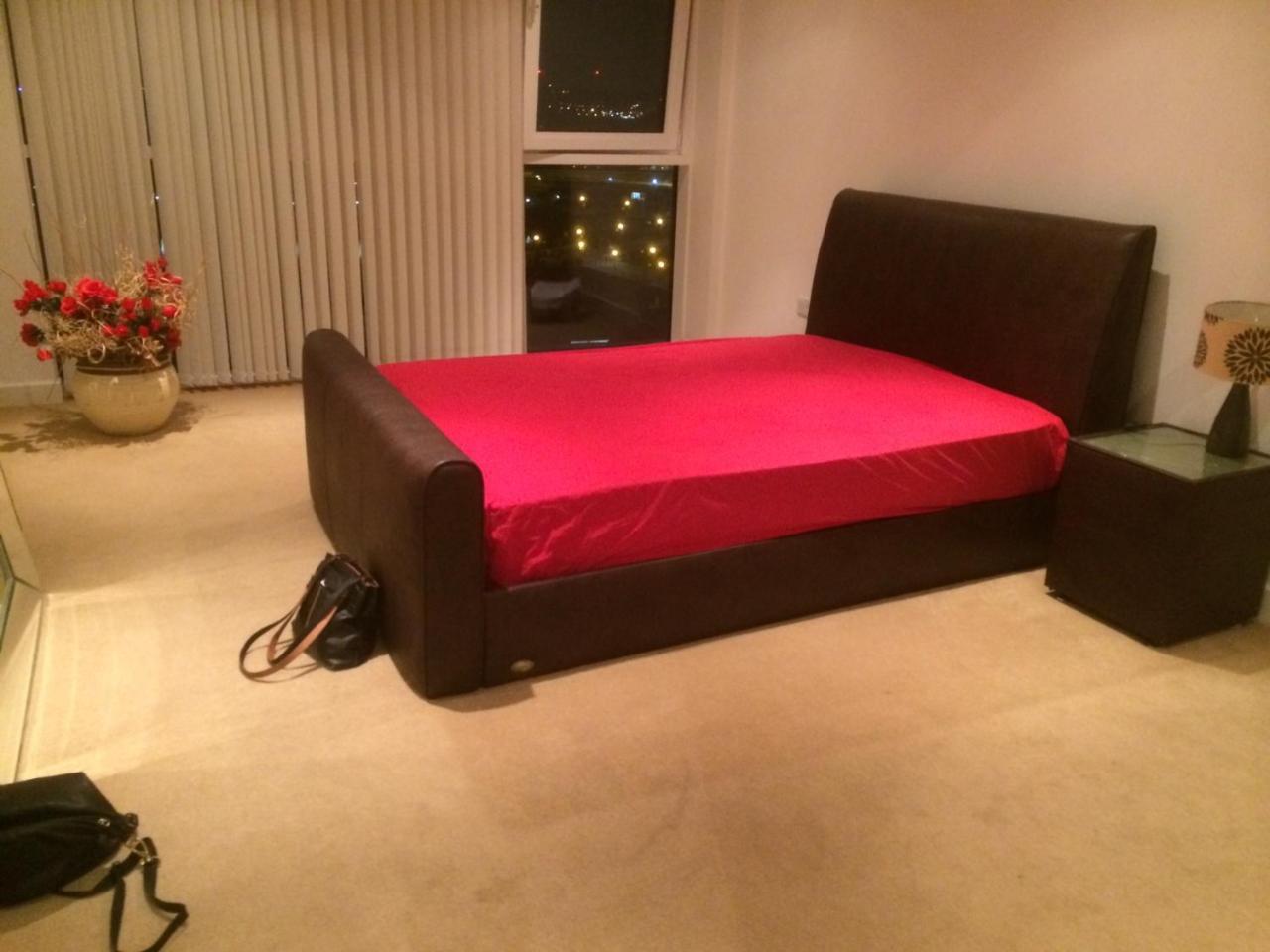 Excel 4 Bedrooms River Thames Penthouse Apartment 1