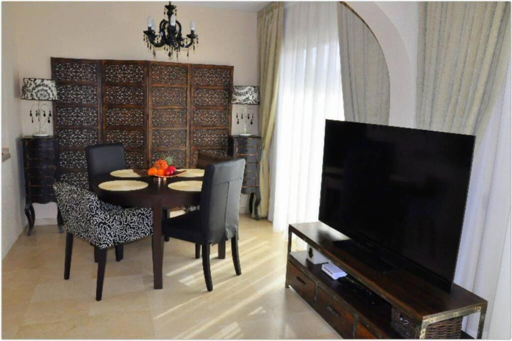 Sunny Duplex with Sea View of the Scenic Gorge 1