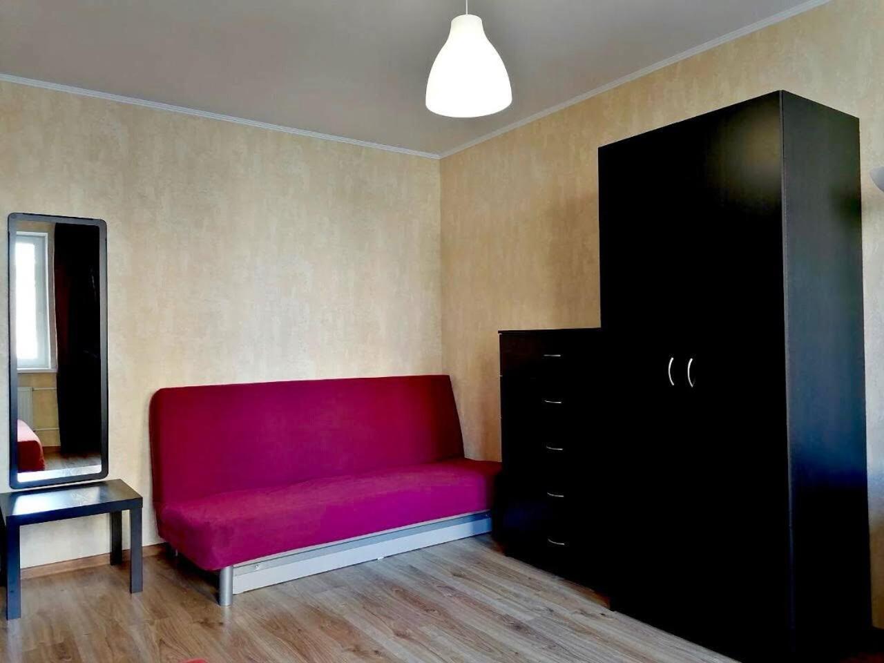 Maison Au Coin de la Rue 1