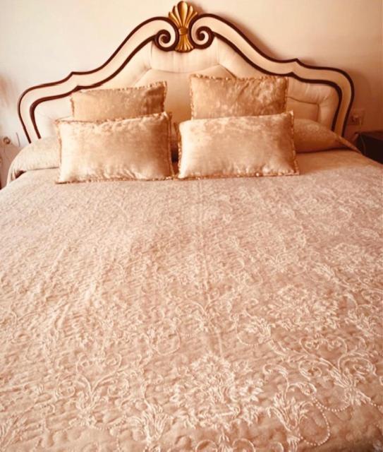 Elegant Elite Palace Apartment 2