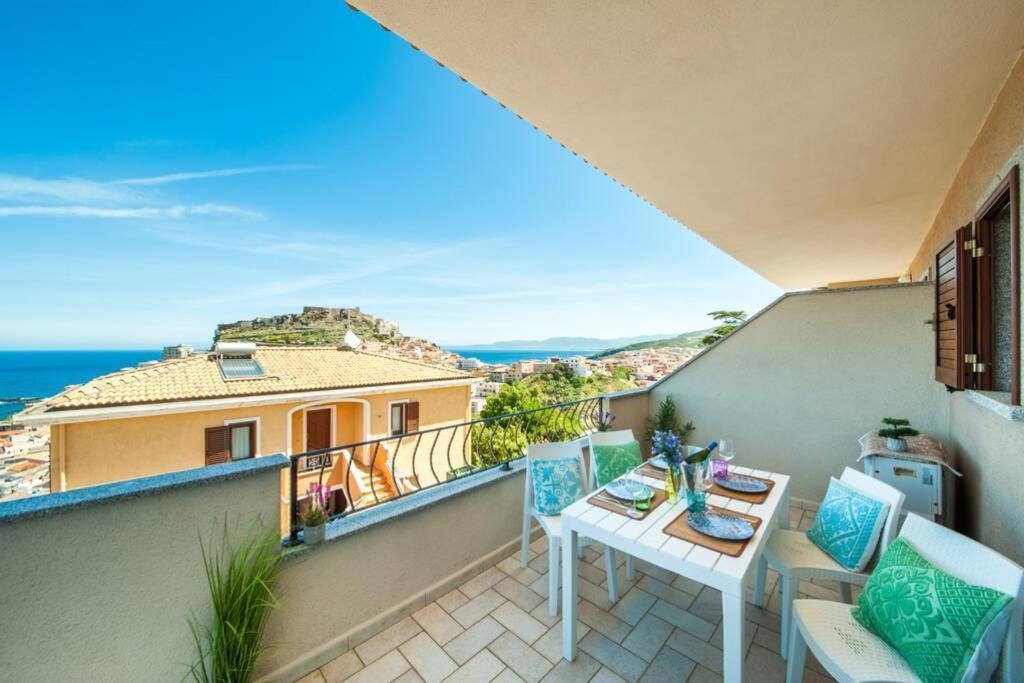 Attico Vista Mare a Castelsardo Con Terrazzo Panoramico 1