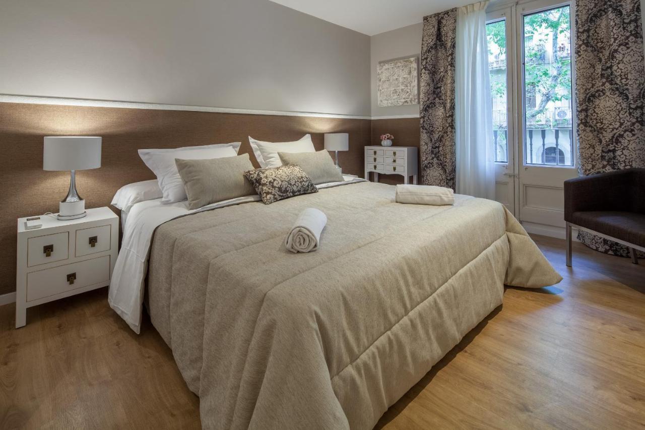 Habitat Apartments Parlament Balconies