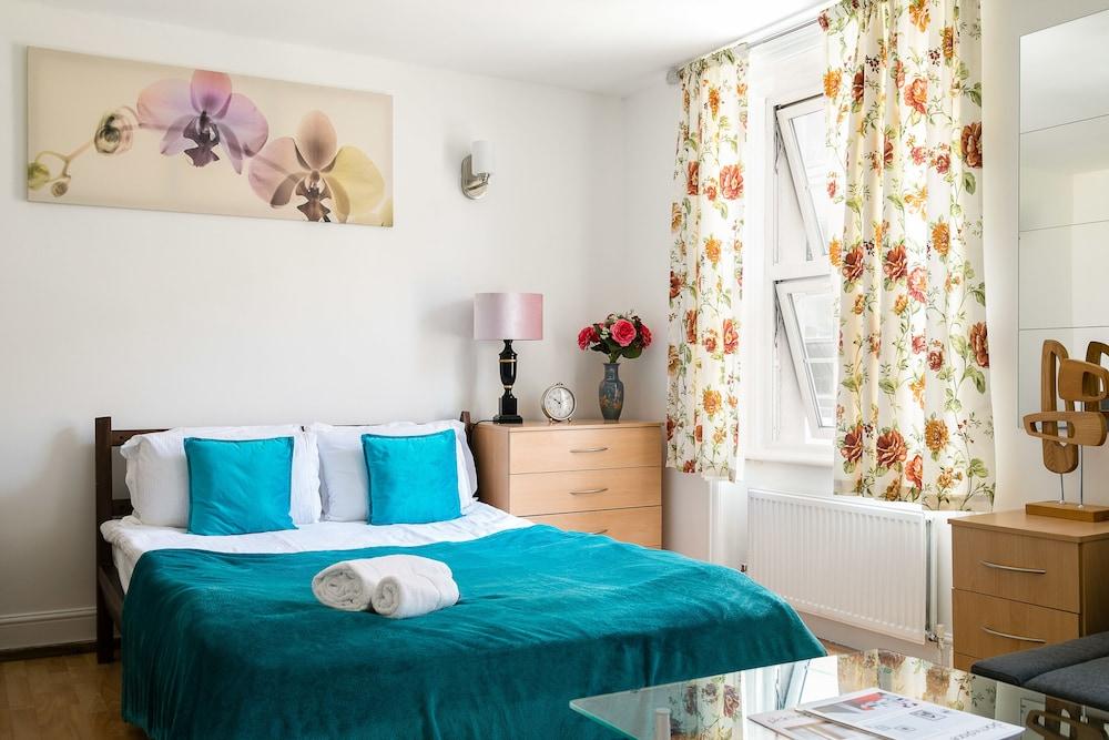 Picktheplace Crawford Place Suites 2