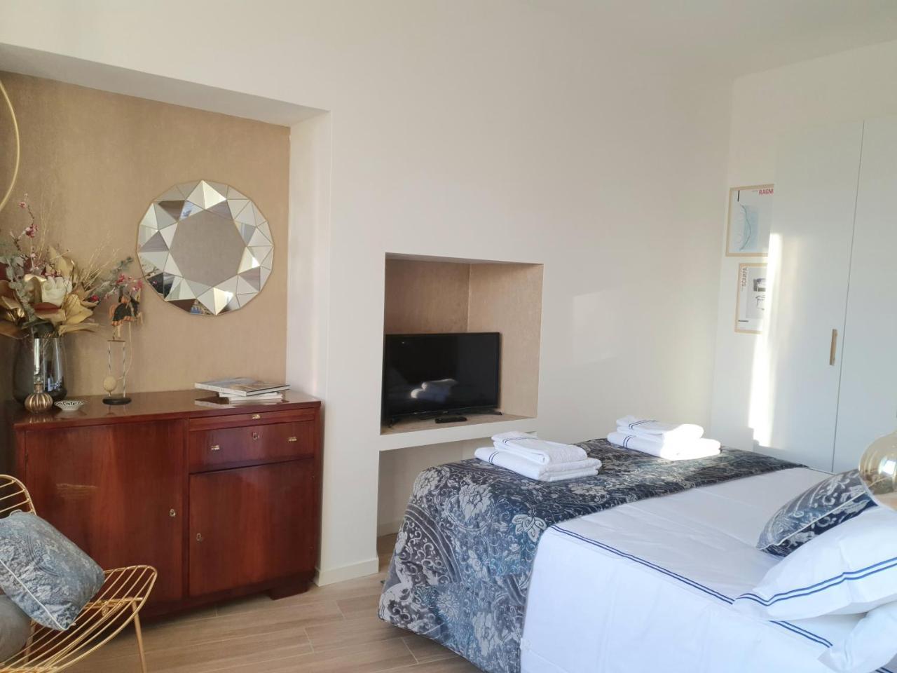 Madeleine Apartments - Arco Della Pace 1