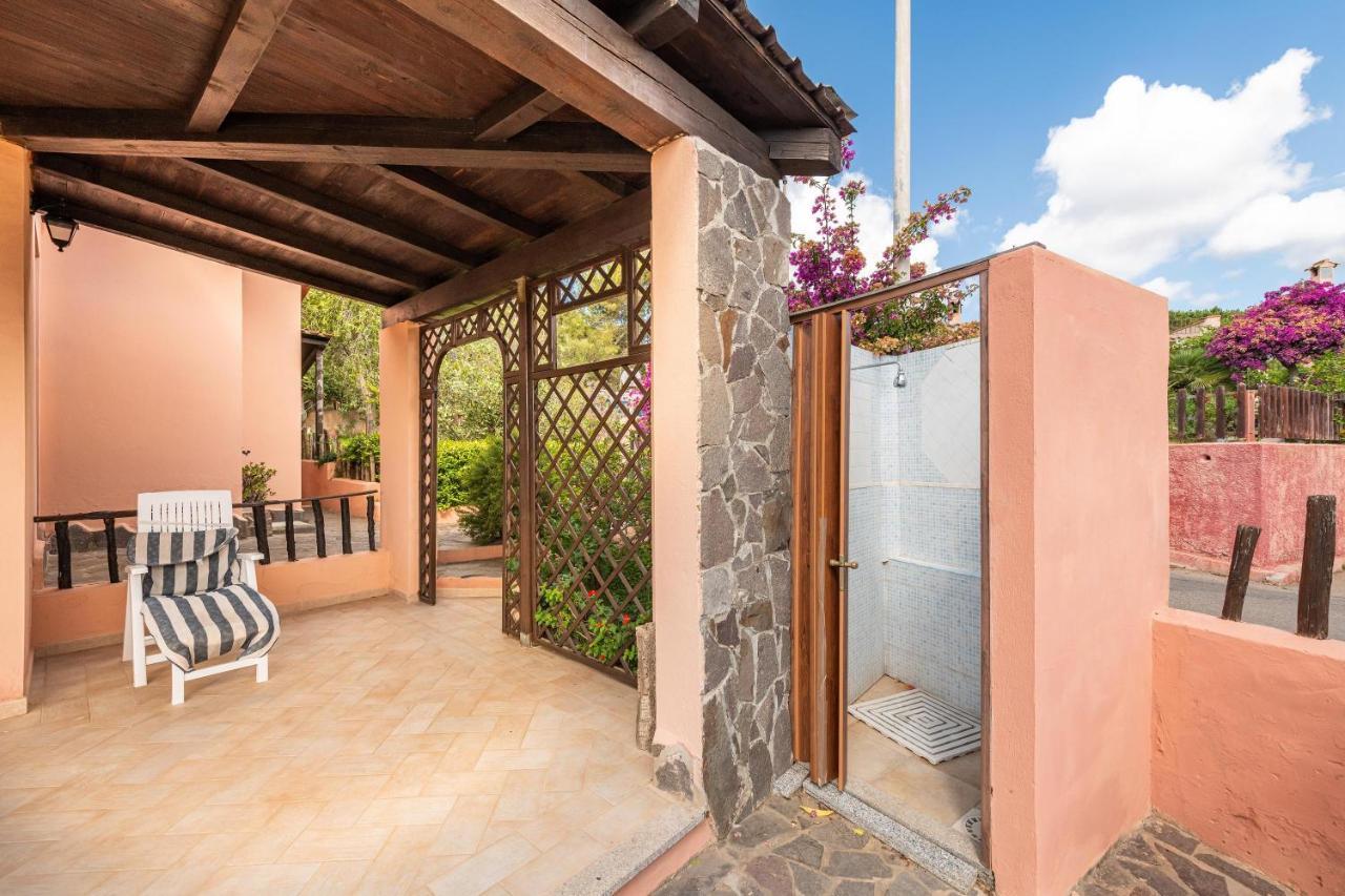 Villa Tonina 600 Mt Dal Mare 1