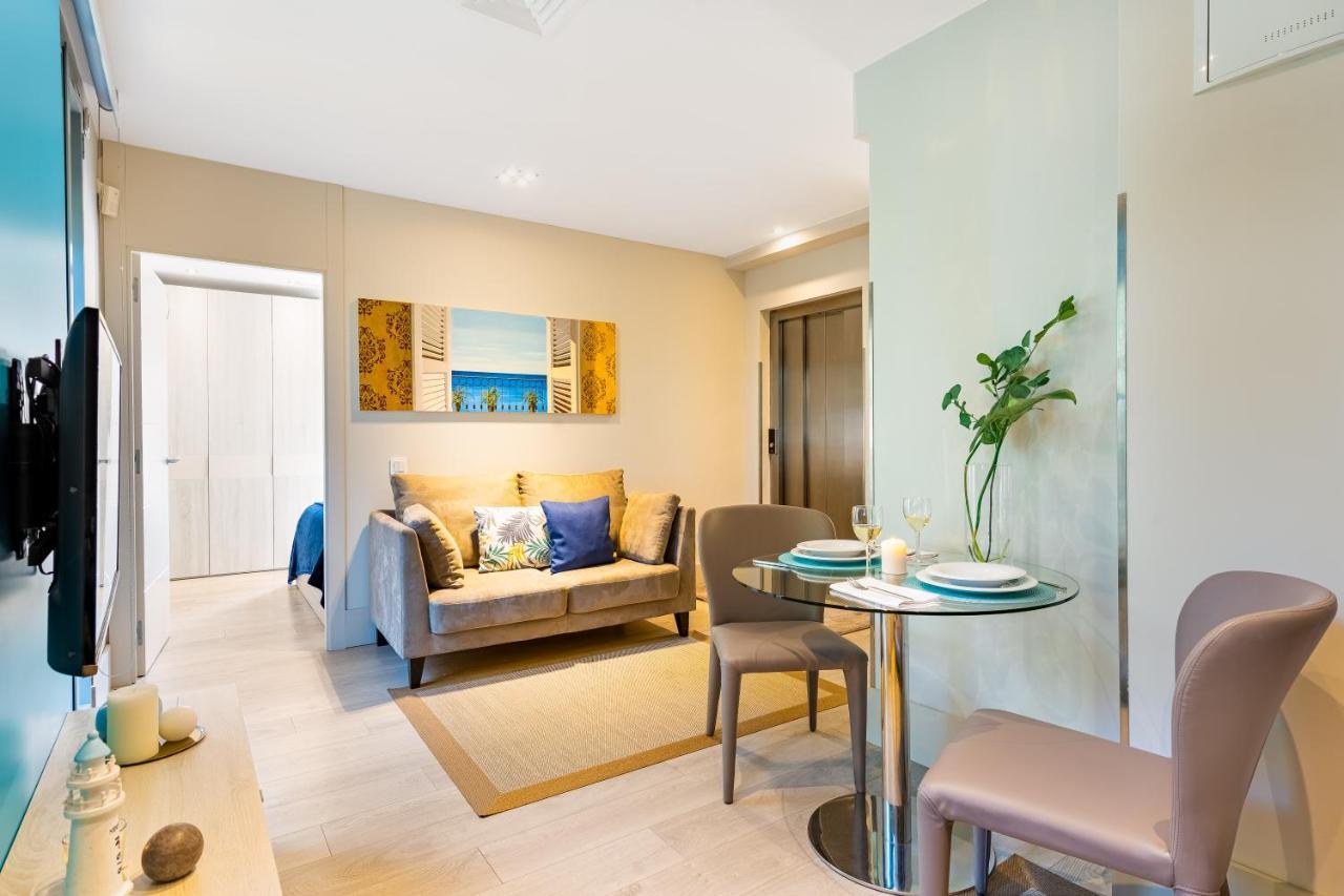 Kronos on the Beach Suite 2