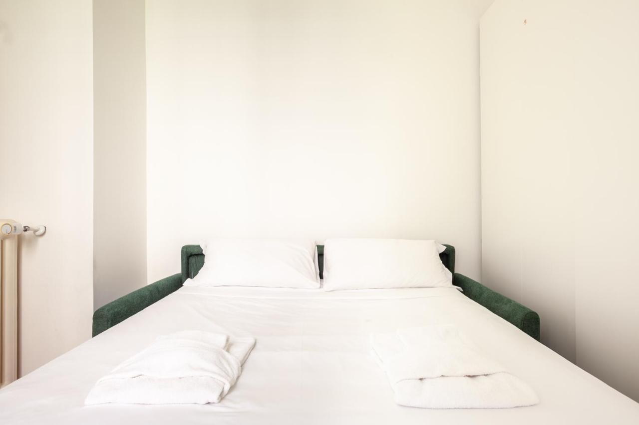 Splendido Studio Vicino All'arco Della Pace - A.C. - Melzi D'eril (Adults Only)