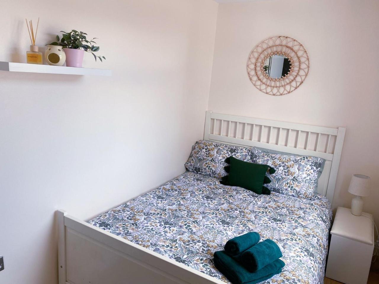 Lovely 3 Bed Apartment in the City of London 1