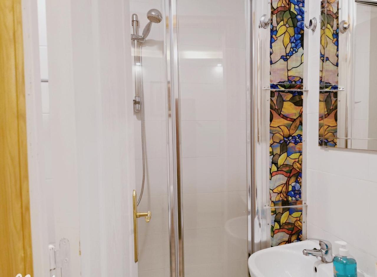 Barcelona Coronahostal 1