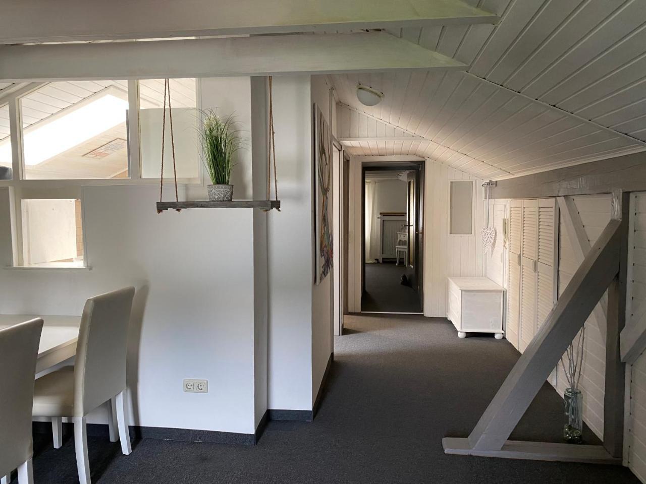 Haus Flora (Adults Only)