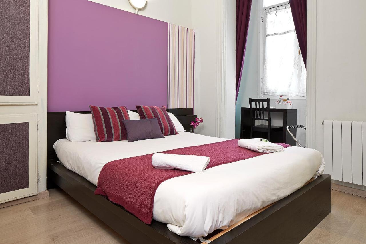 Brustar Gotic (Adults only)