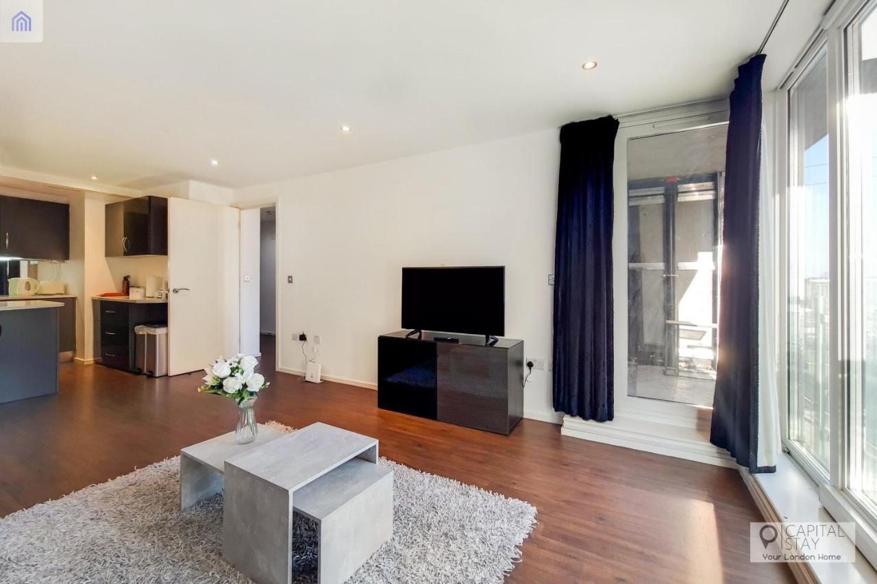 Two Bed Serviced Apartment by London Docklands