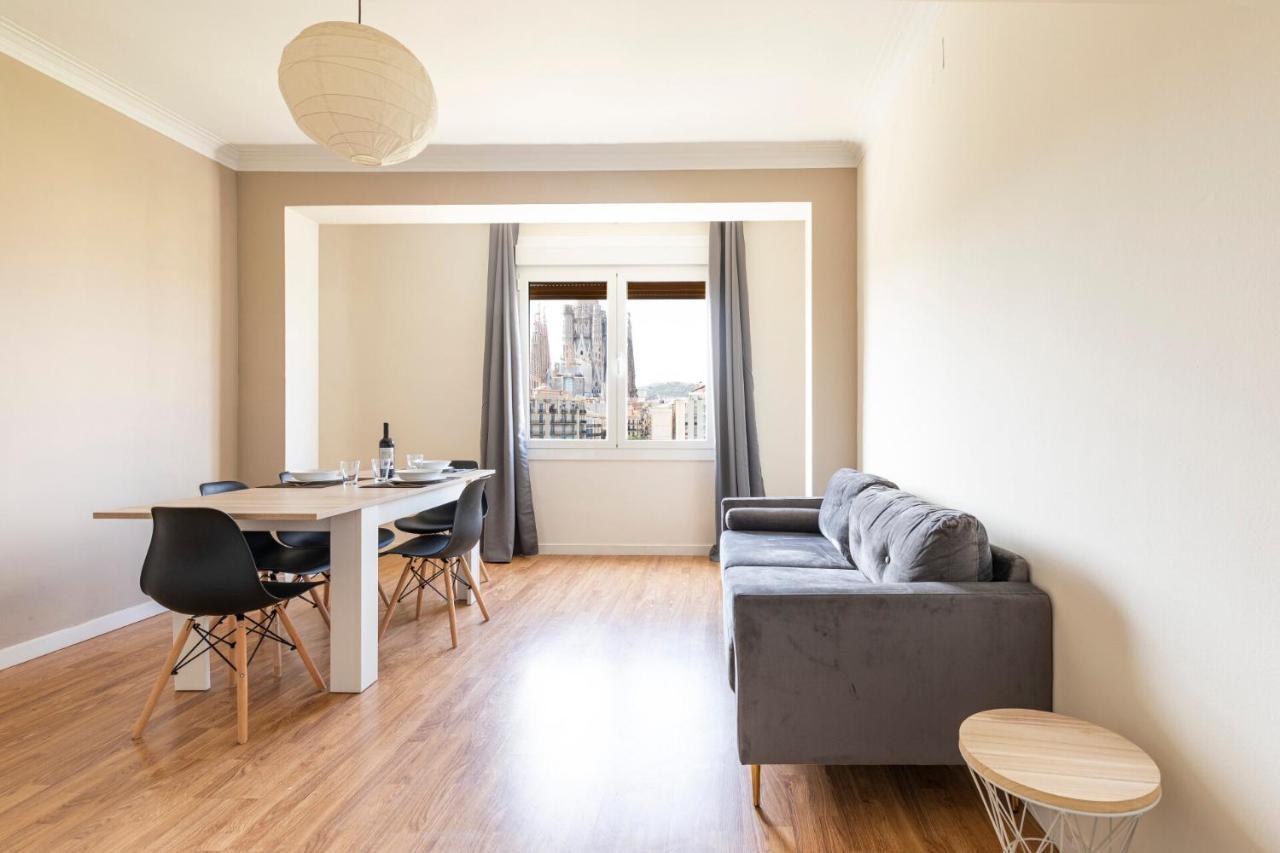 Ab Sagrada Familia Views