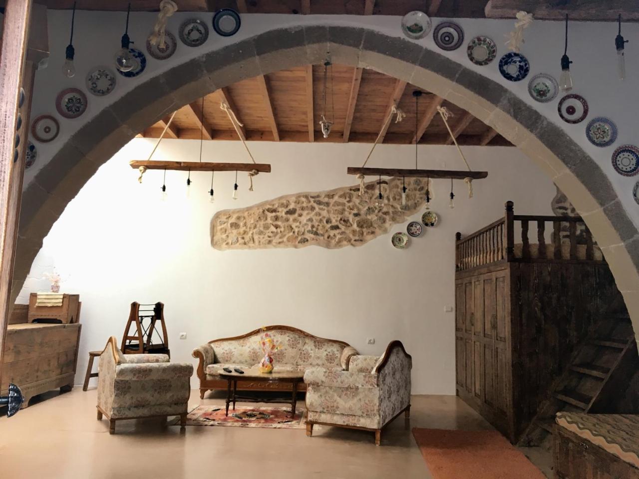 Anemos Traditional Villa 1