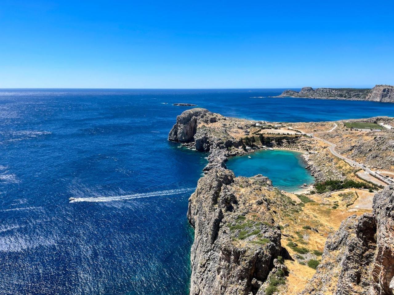 Rhodes Traditional Cottage with Private Garden 2