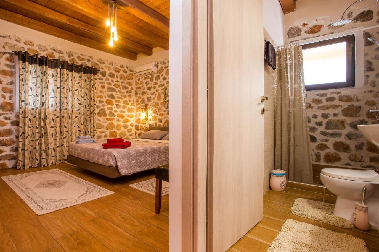 Villa in the Woods 2