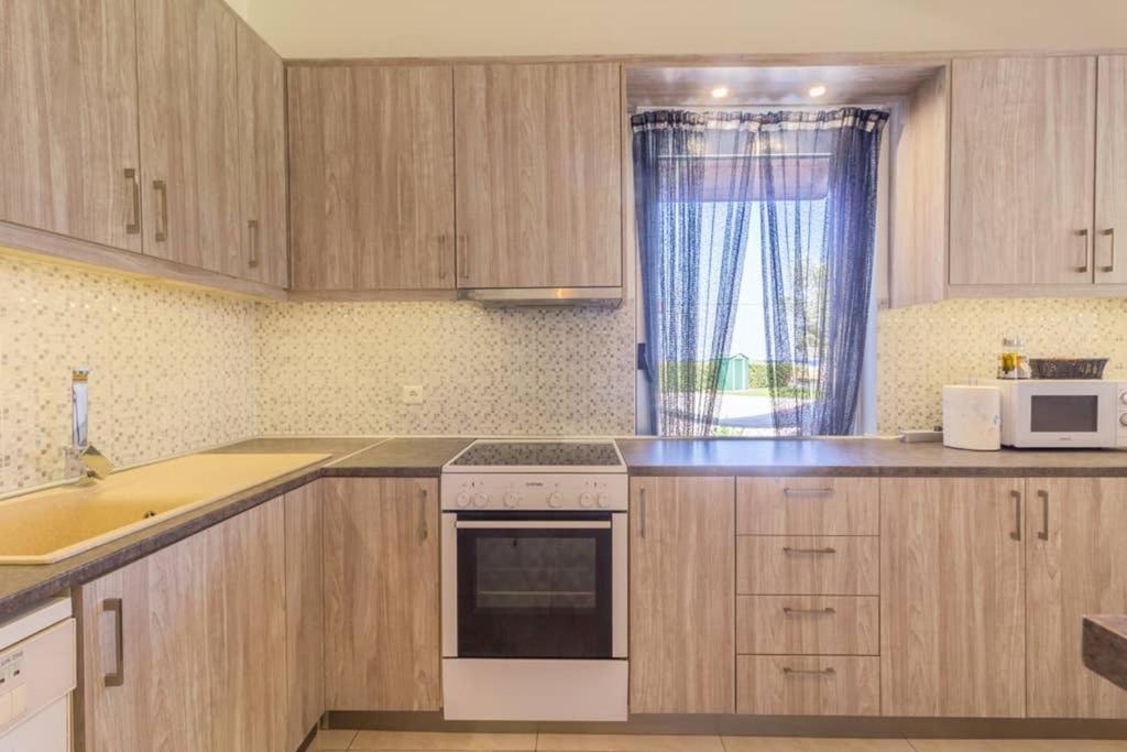 Renes Paradise Seahome - Afandou Beach, Rhodes 1