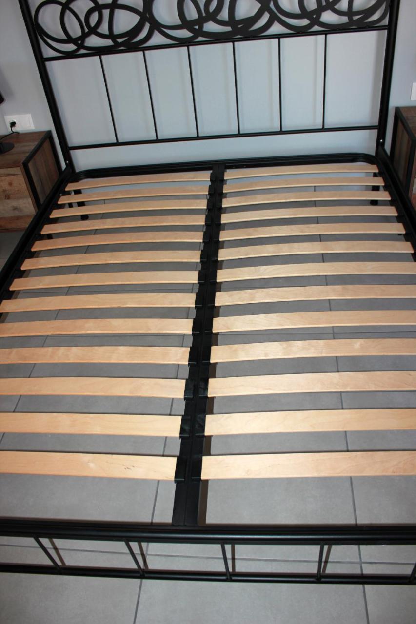 Budget Studio 2 - Renovated January 2020