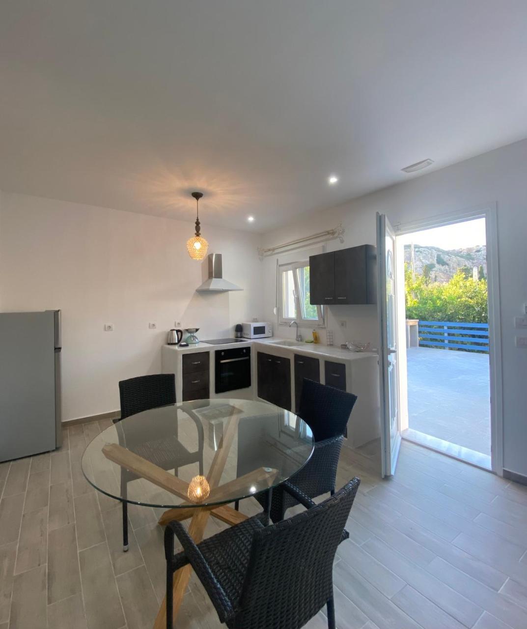 Casa Nikolou Stegna 2