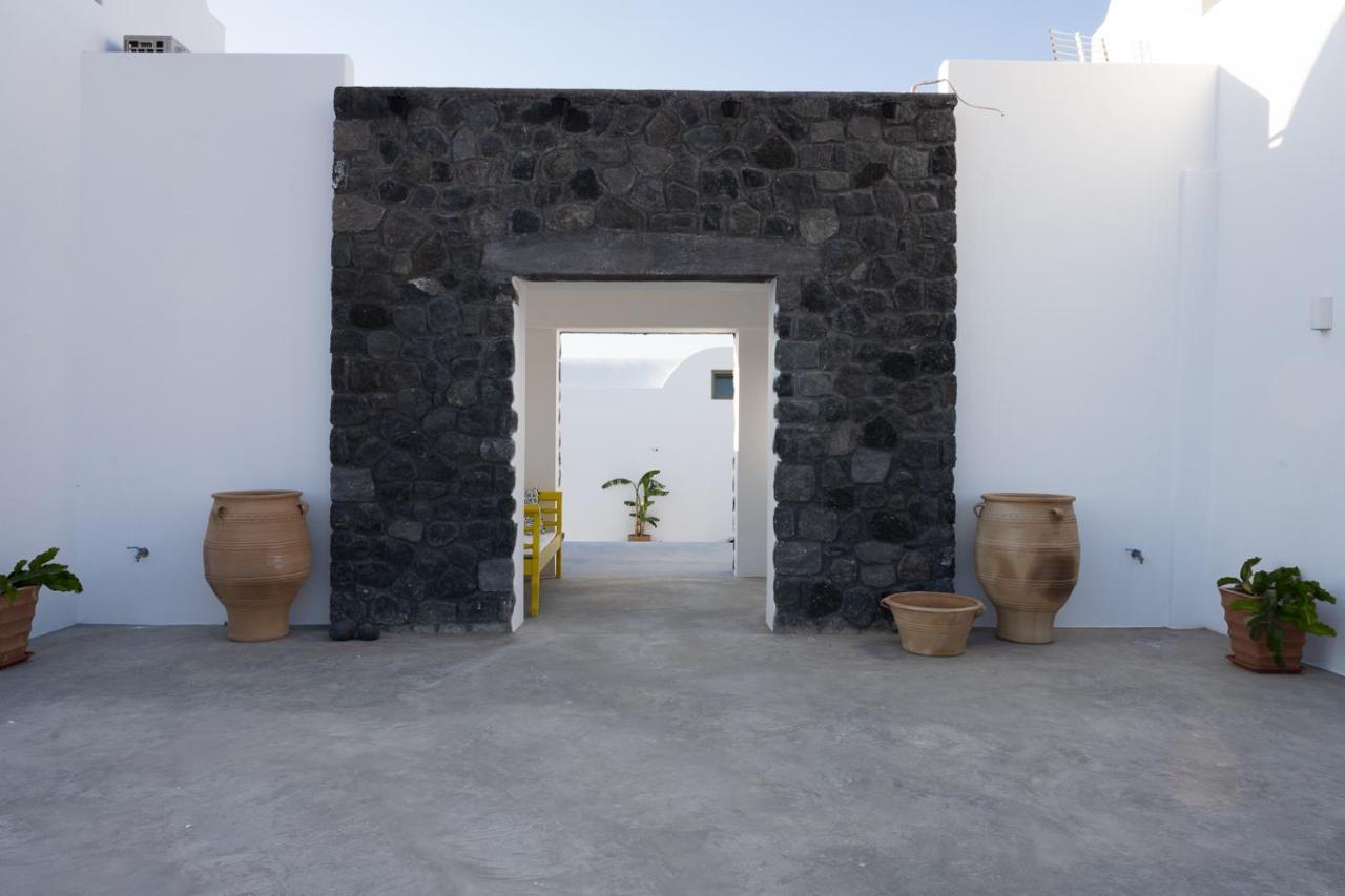 Oia Kissiri - Private Pool Villas 2