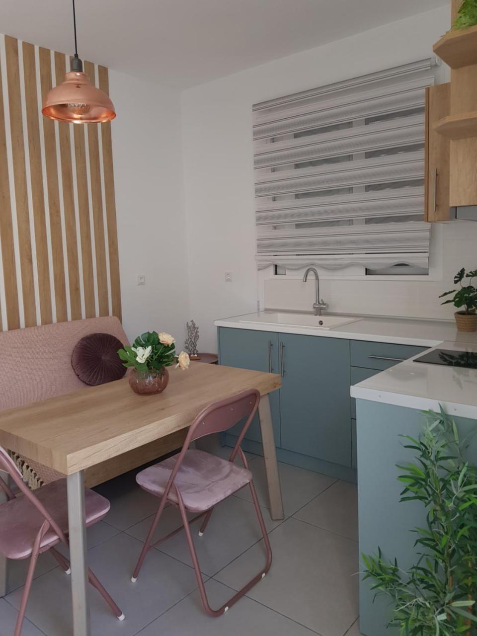 Galazia Thea Apartments 2