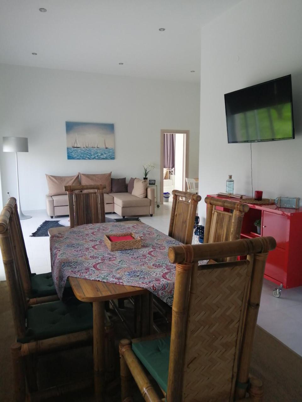 Spacious Beach House Theologos