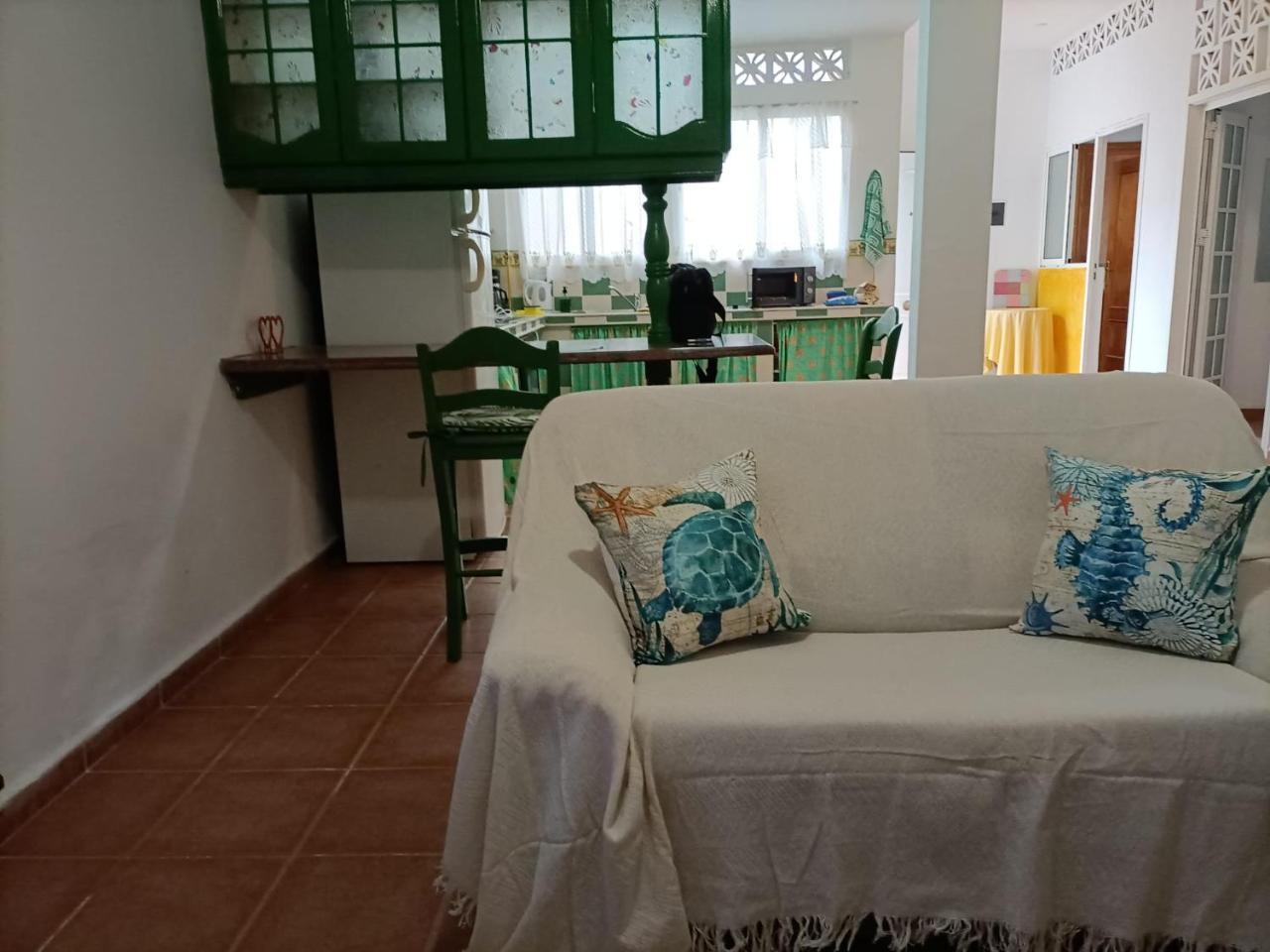 Habitacion Matrimonial En Un Bajo Bano Compartido Areas Compartidas (Adults Only) 1