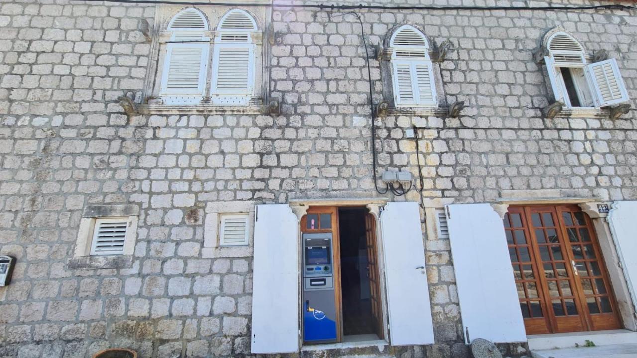 Beach Front Amf Holiday Home 2