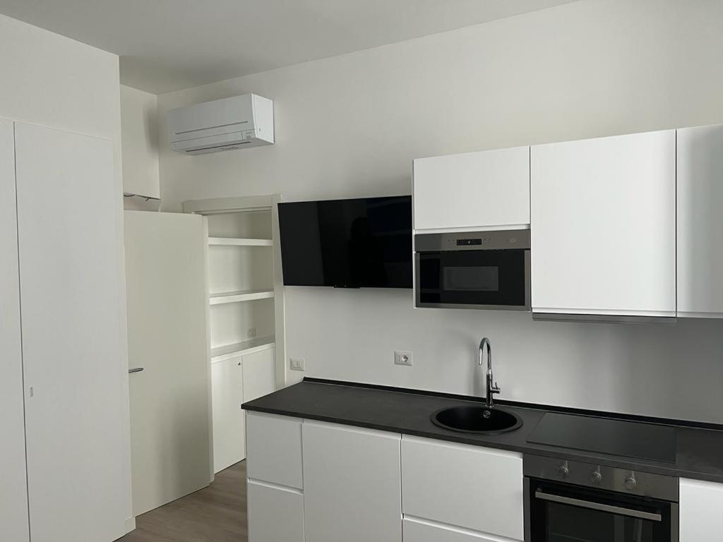 Prestige Boutique Homes - Arco Della Pace 2 (Adults Only) 1