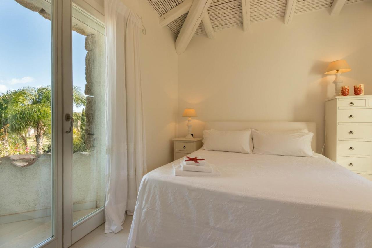 Villa Bougainvillea Con Piscina E Giardino Privato a Pochi Passi Dal Mare 1