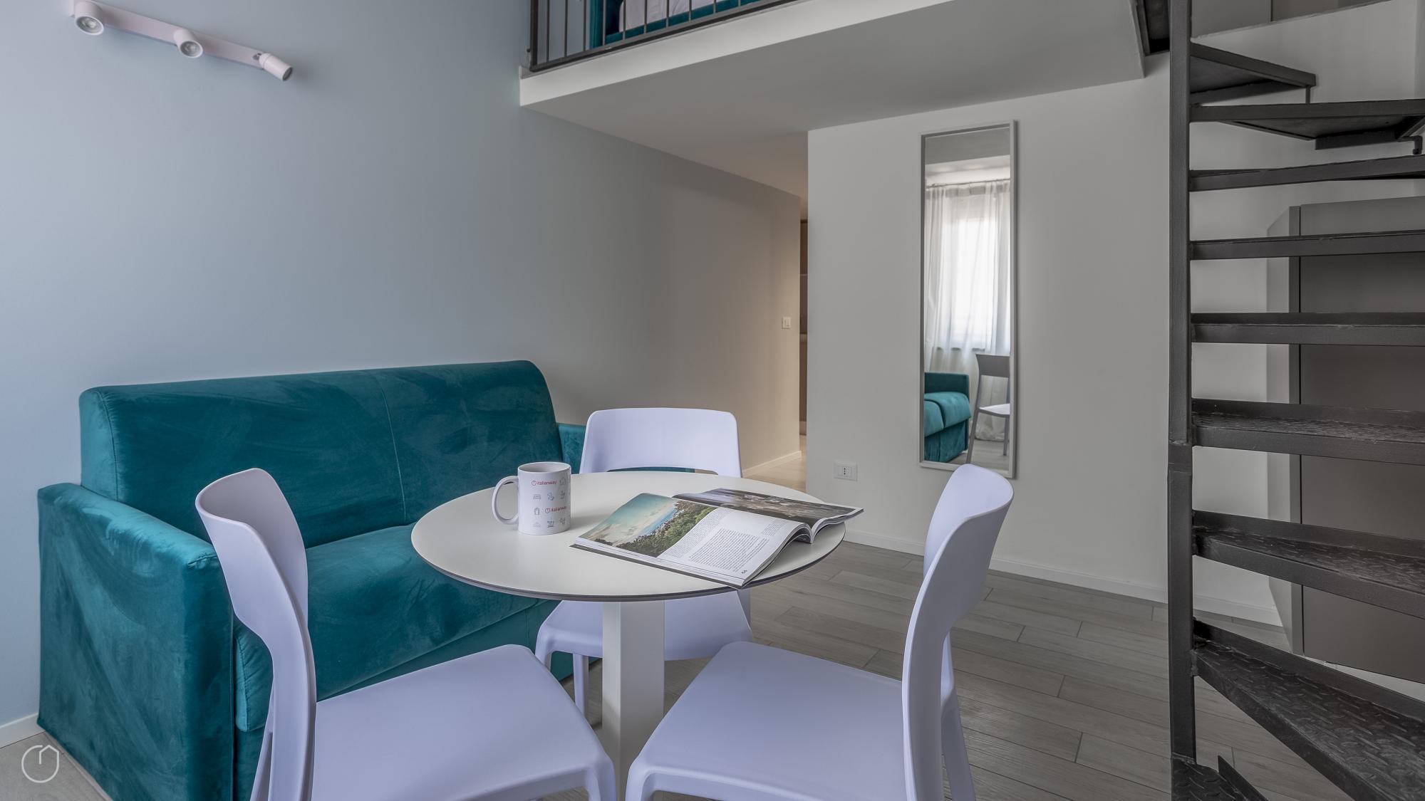 Italianway - the B Village Superior - 56