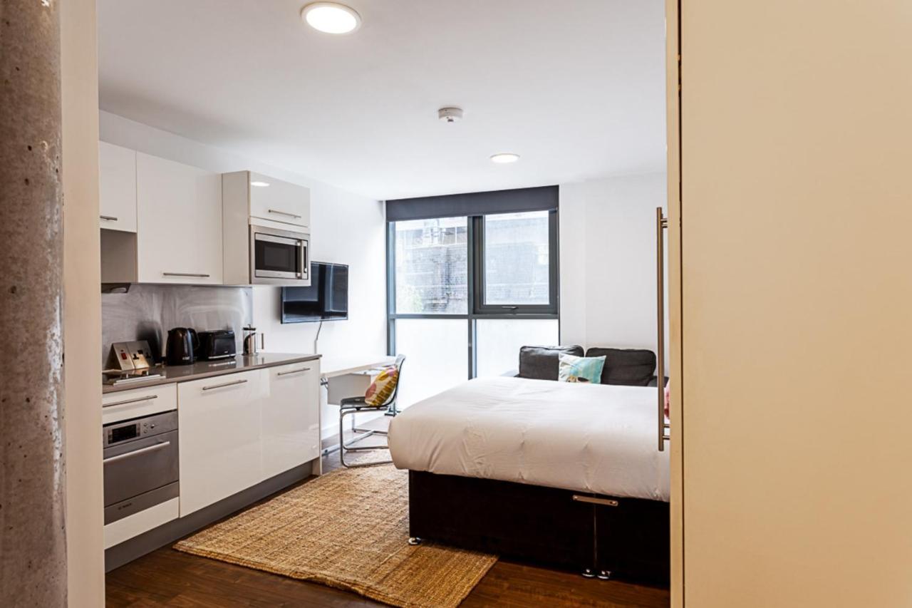 Chamber Street Apartment 14