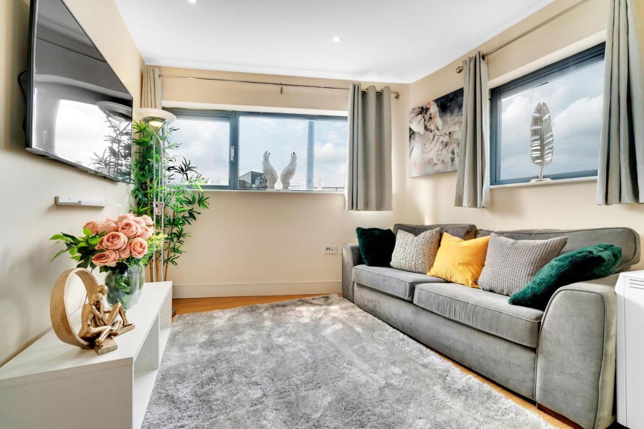 Modern 2bed 2bath Apartment Tower Bridge by London Bridge
