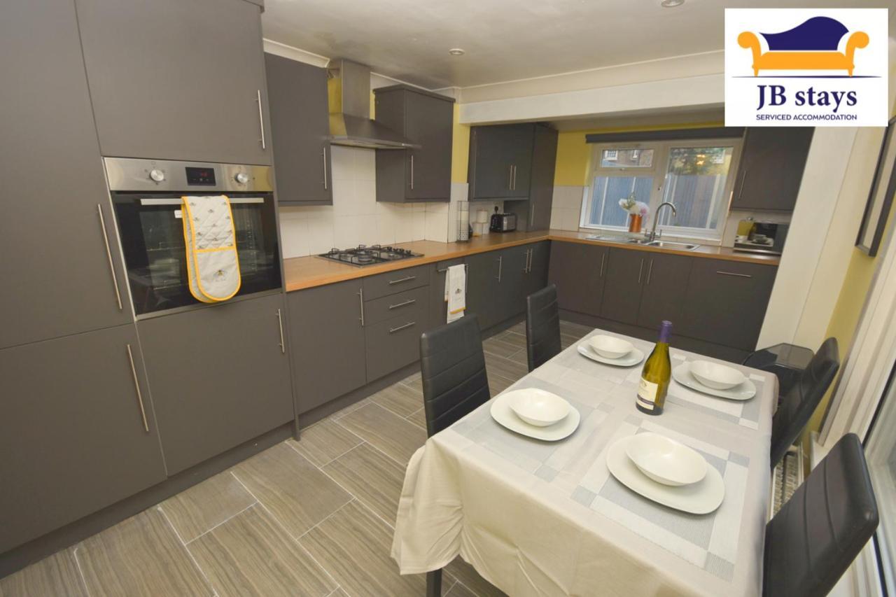 Jb Stays Greenwich, 3 Bed House,Ideal for Contractors And Family 1