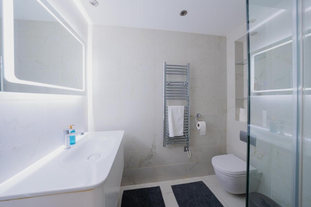 London Paddington Station Apartments 1