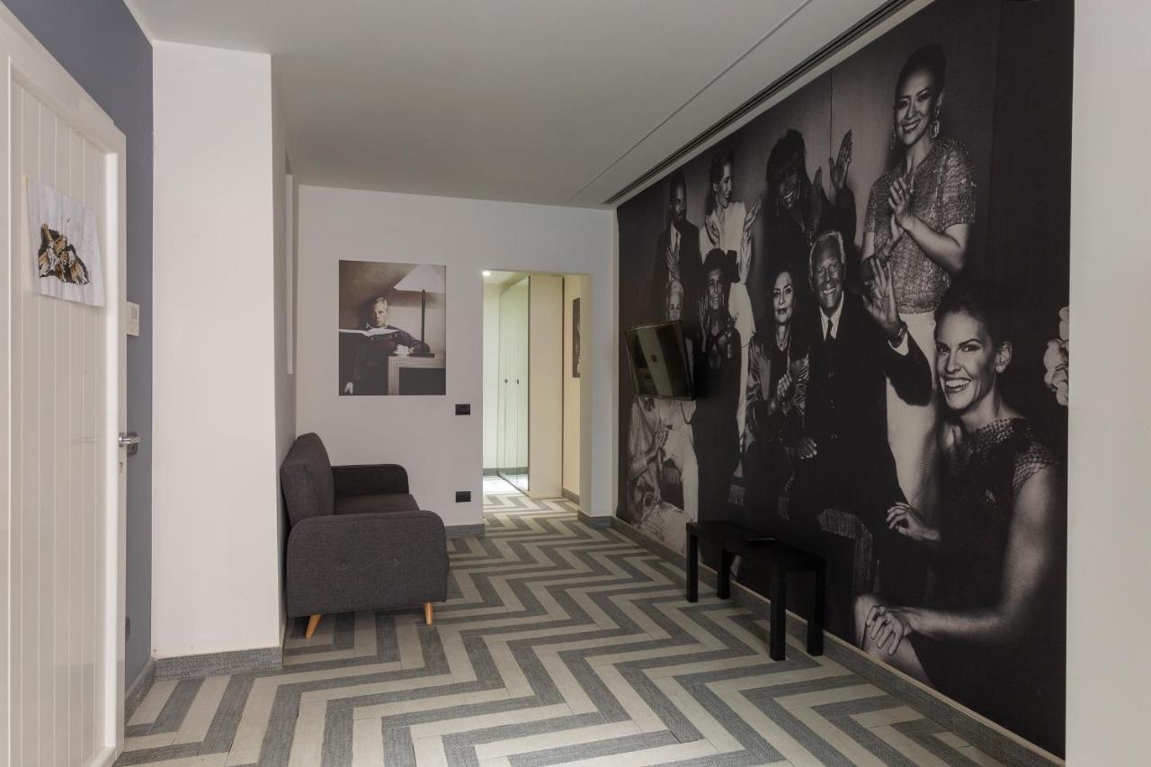 Armani House, Superior Apartment in City Center 1