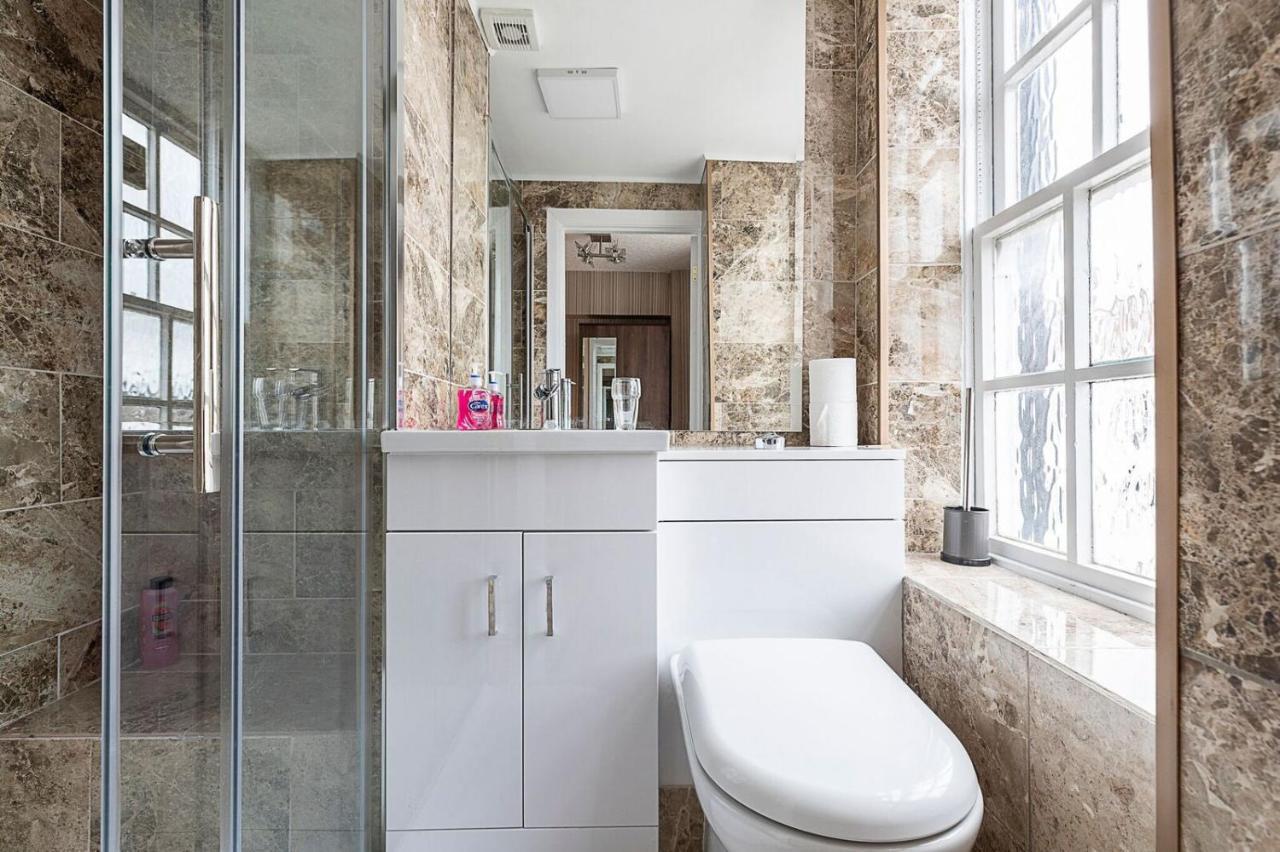 Elegant 3 Bedrooms Apartment Near Hyde Park & Oxford St 2