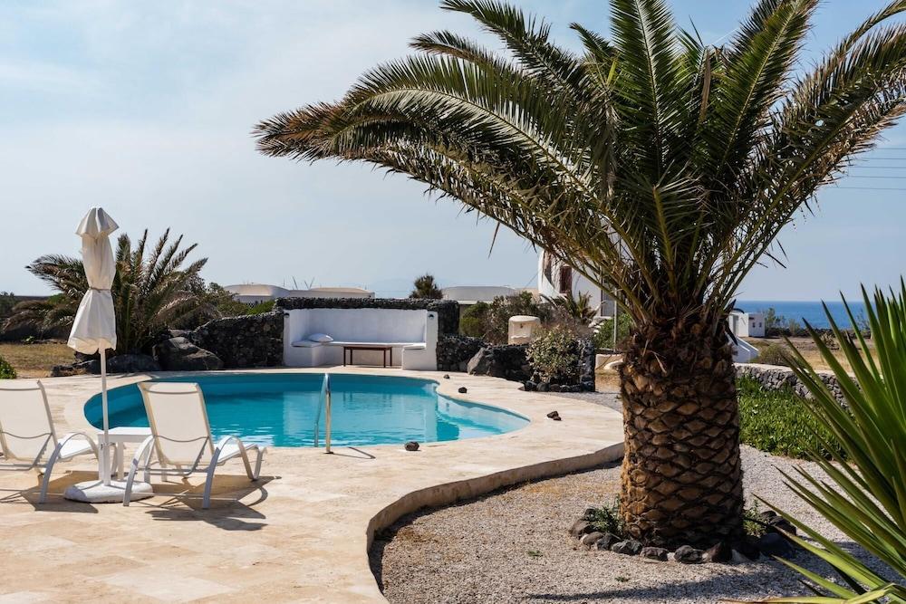 Villa Celma in Santorini 2