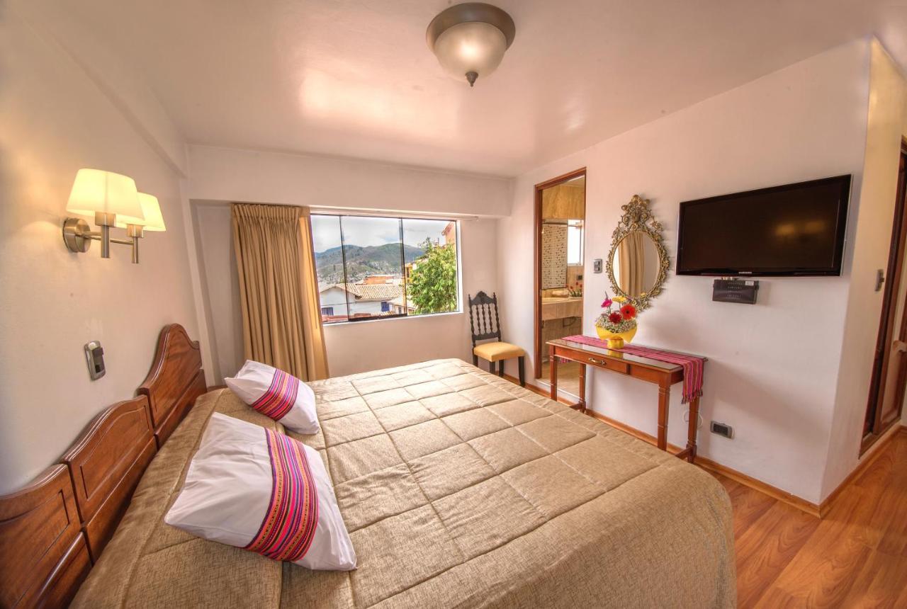 Ruinas (Adults only)