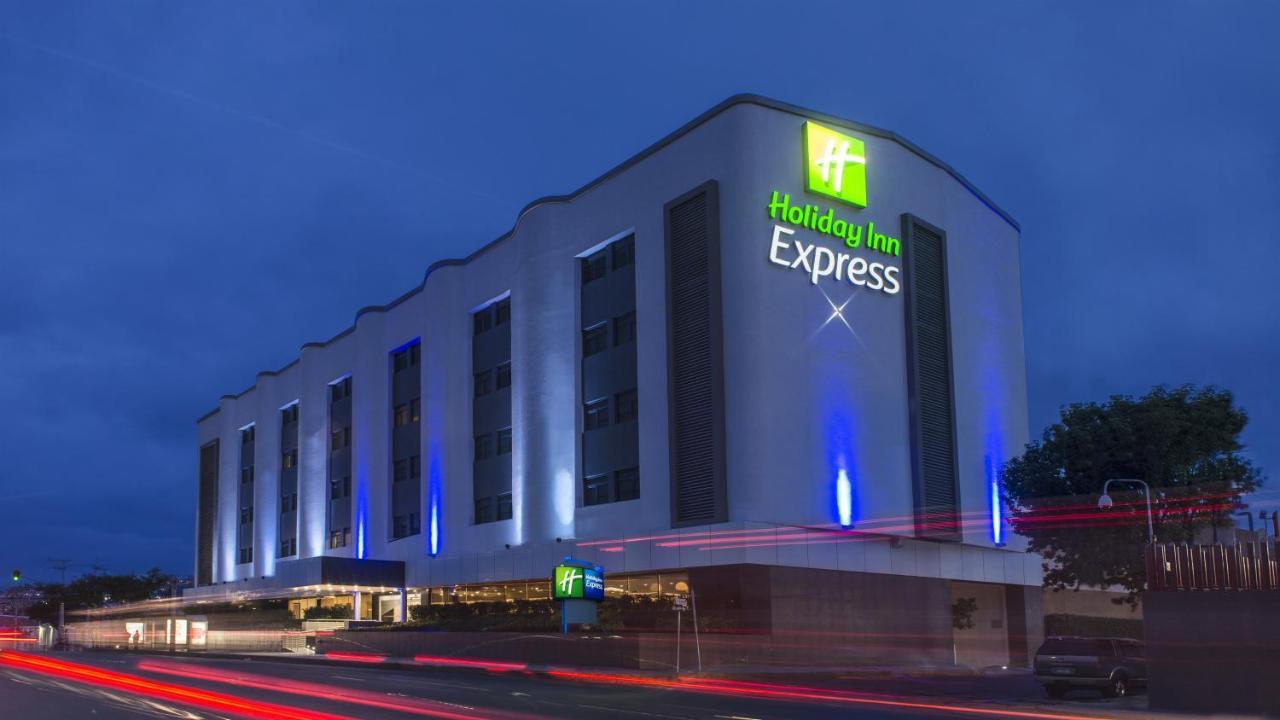 Holiday Inn Express Mexico - Toreo