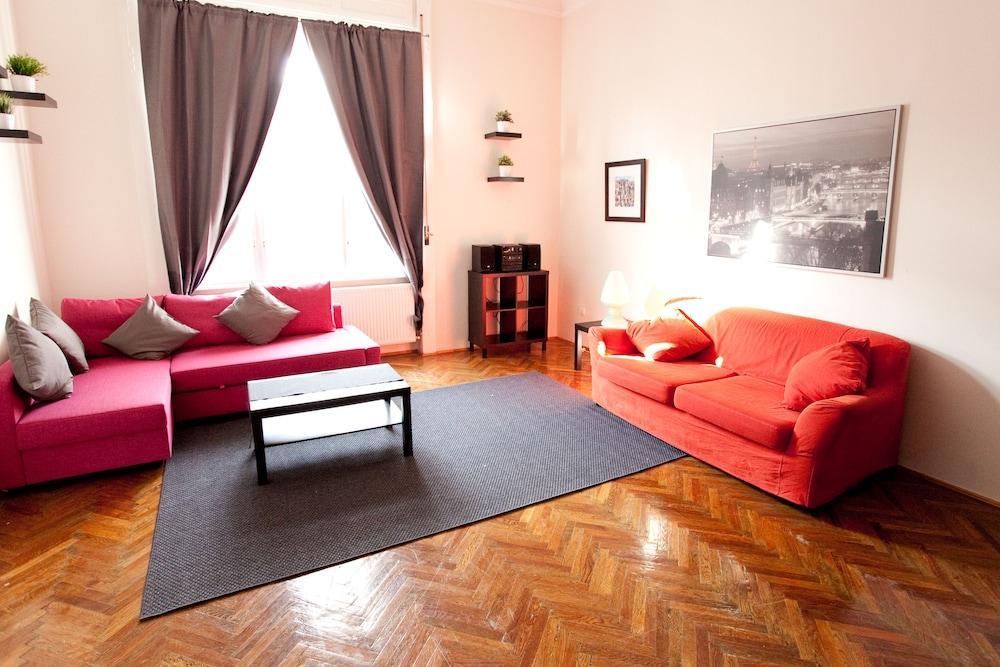 Budapest Easy Flat - Wesselenyi Apartment