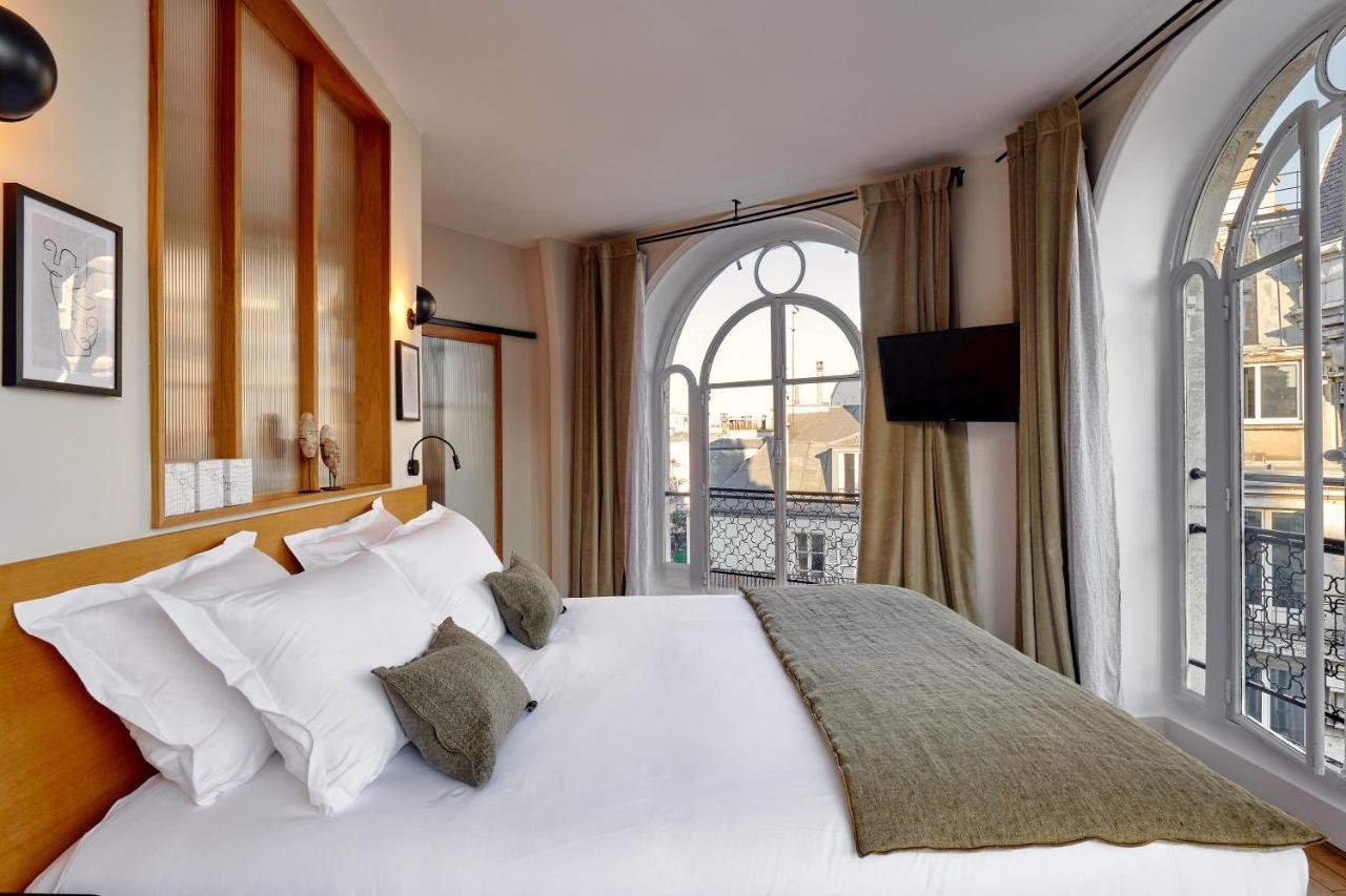Tinah Paris (Adults only)