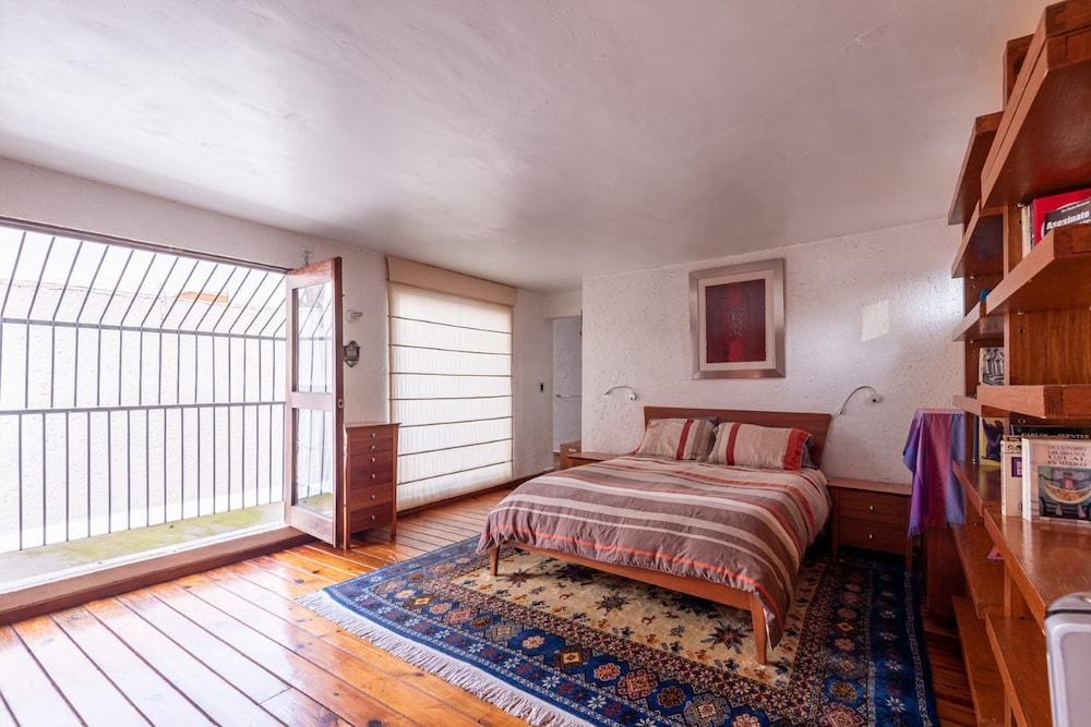 3 Bedroom House at the Best of Coyoacan
