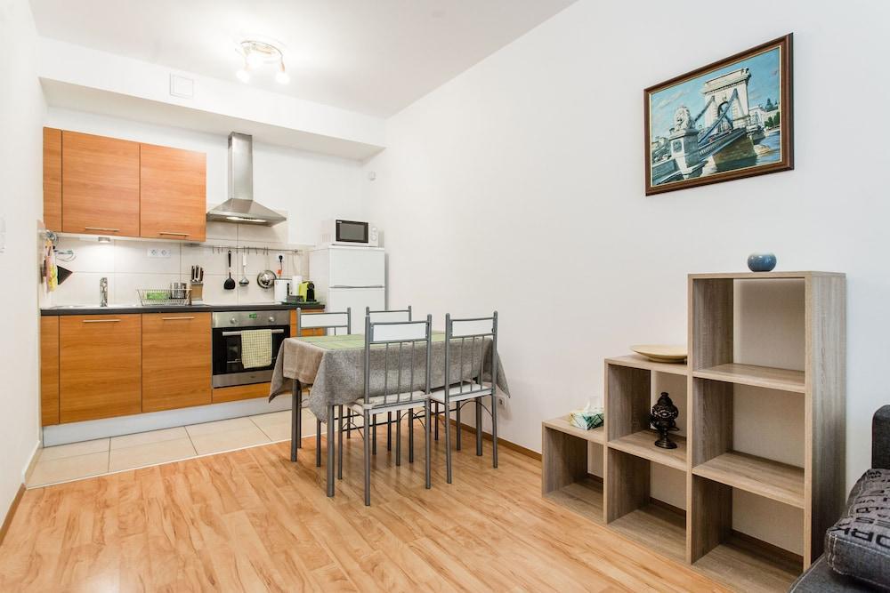 Corvin 4 Apartment