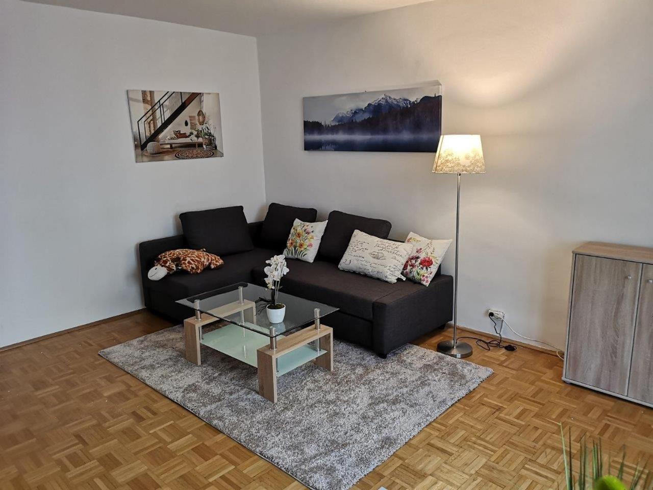 Hidden Gem by Jr City Apartments