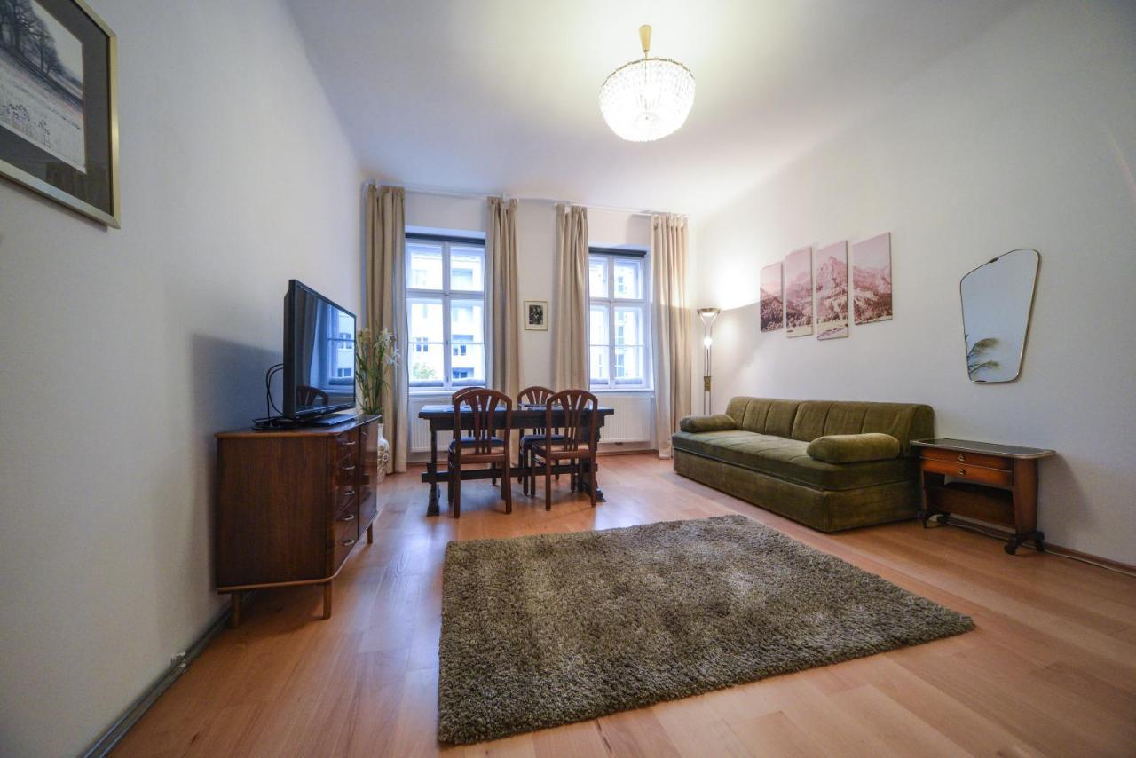 Vintage Apartment Vienna by Jr City Apartments