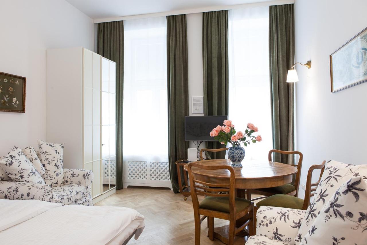 Vienna-Flats | Contactless Check-In